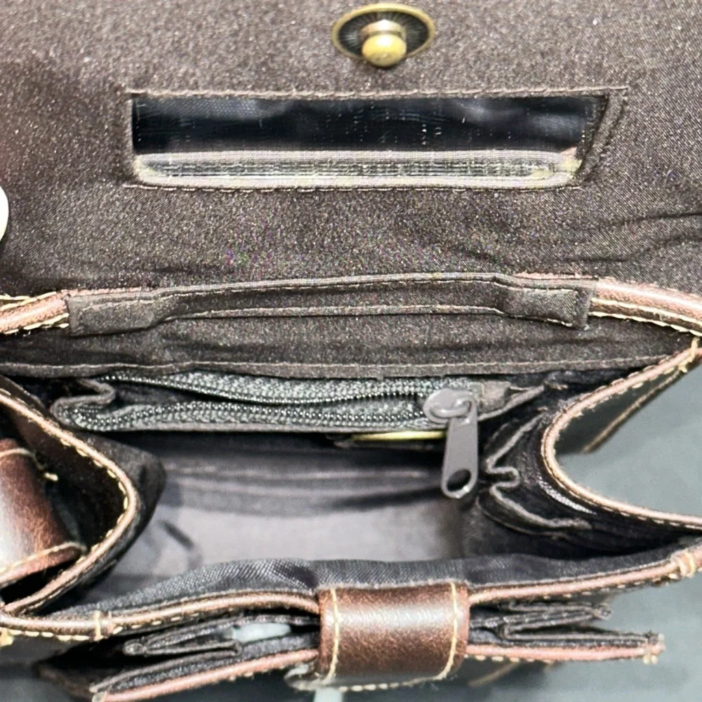 🔥🔥 Vintage-Style Brown Leather Crossbody Bag – Excellent Condition🔥🔥